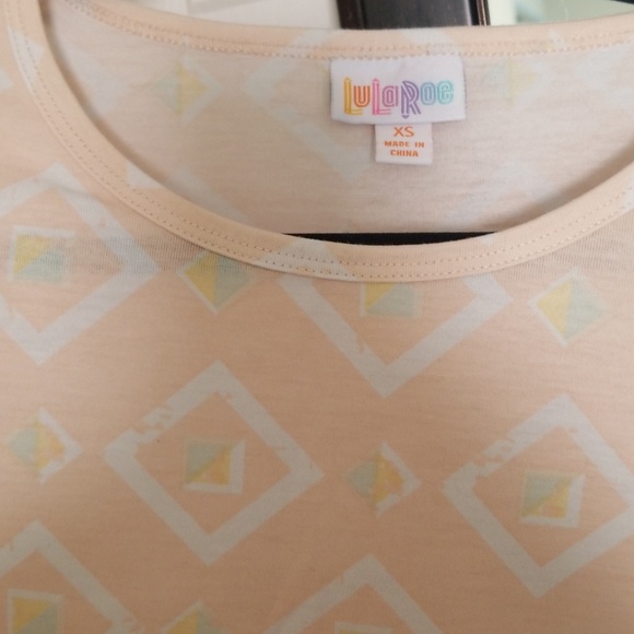 Top - Picture 2 of 3